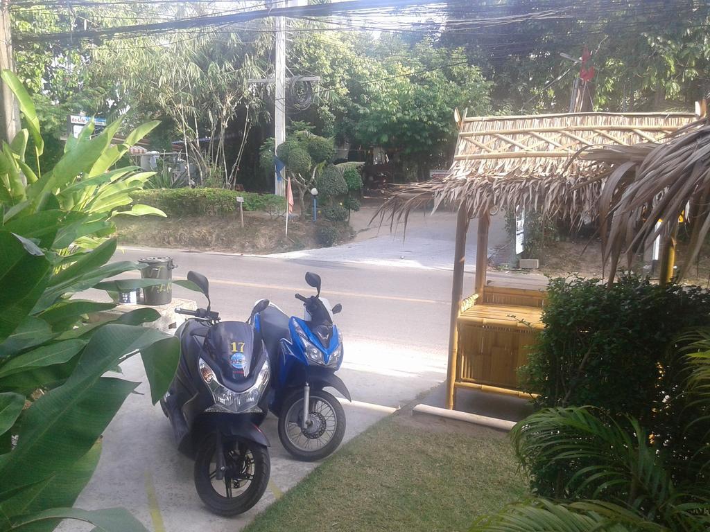 But Different Phuket Boutique Hotel Nai Harn Exterior photo