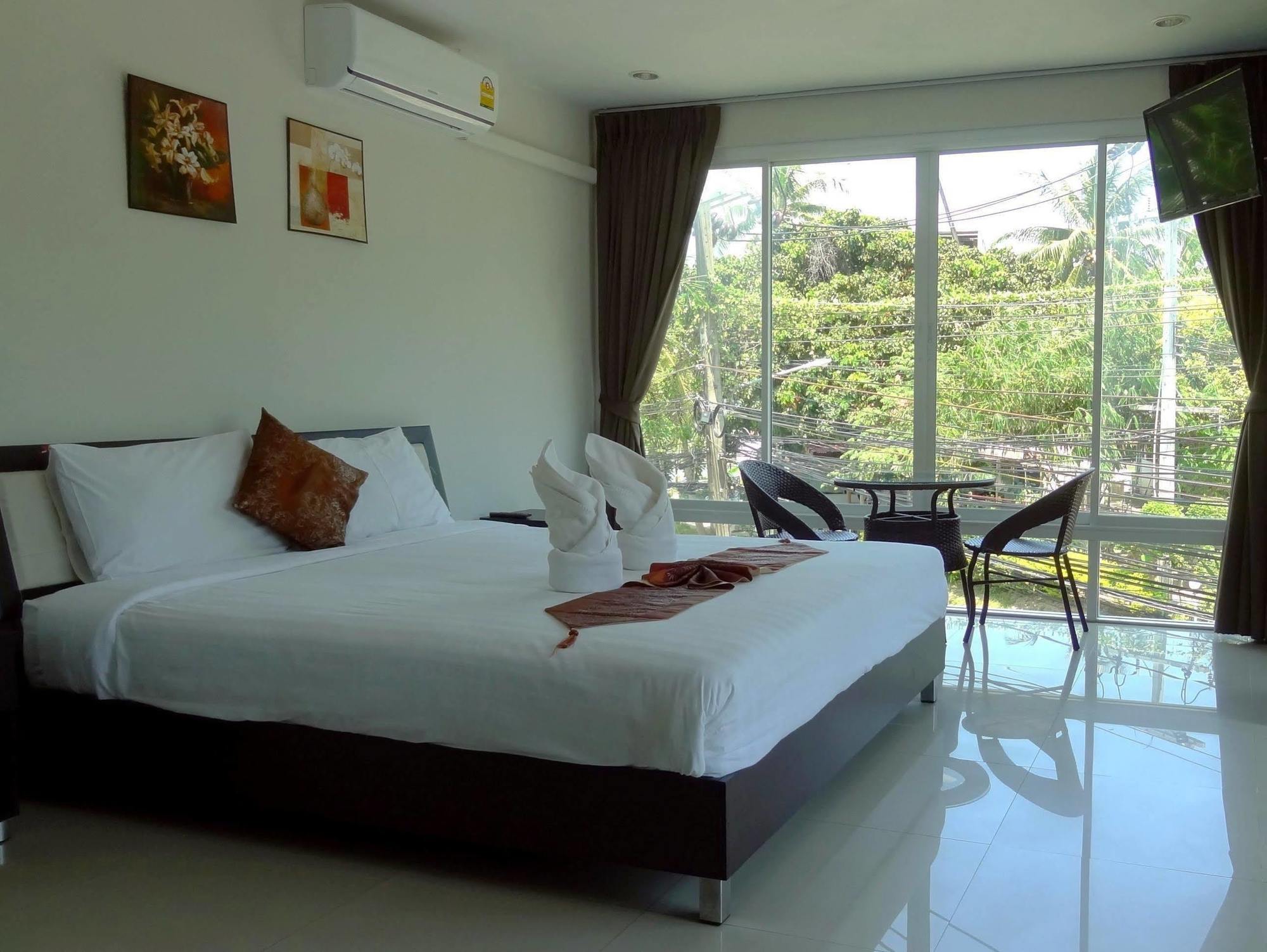 But Different Phuket Boutique Hotel Nai Harn Exterior photo