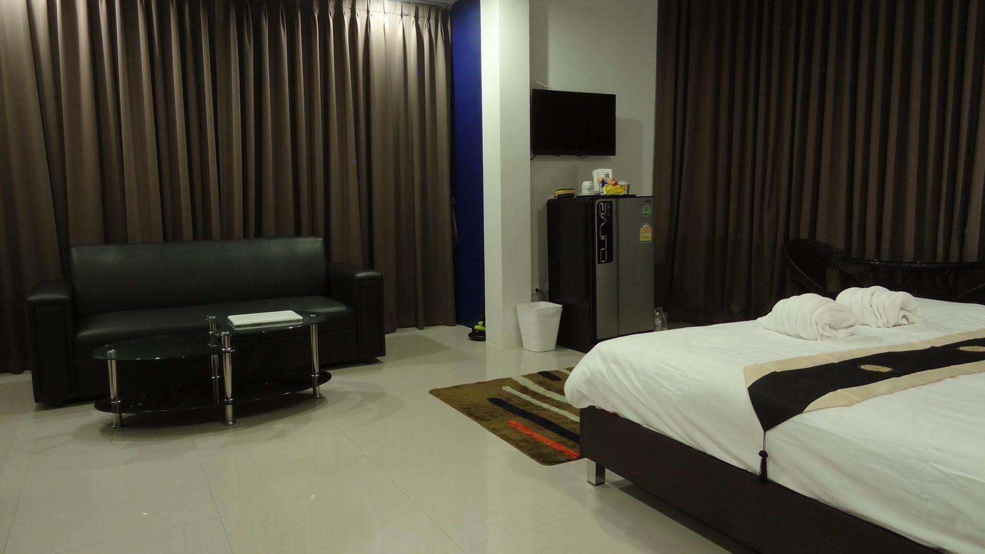 But Different Phuket Boutique Hotel Nai Harn Exterior photo