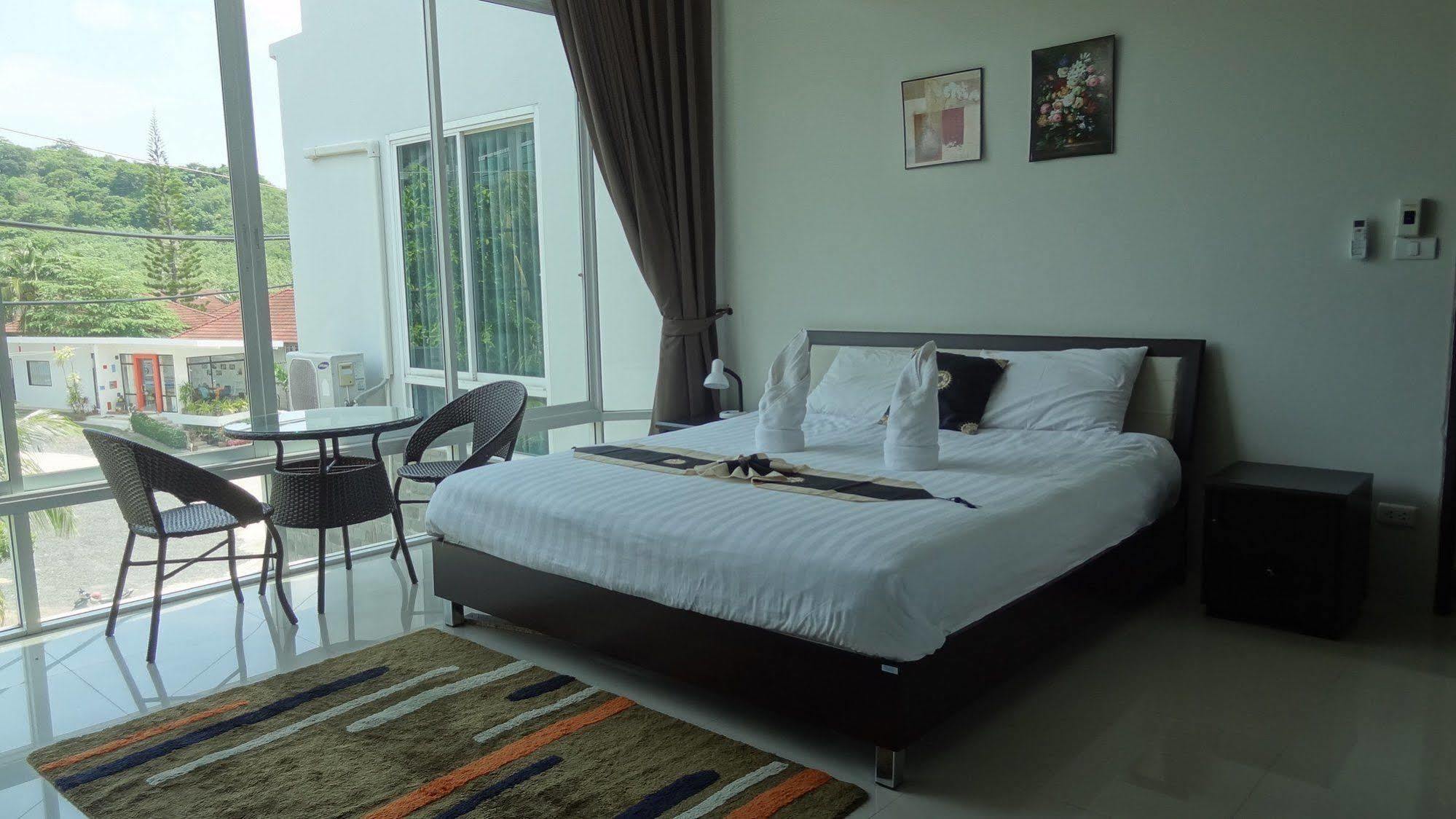 But Different Phuket Boutique Hotel Nai Harn Exterior photo